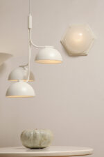 Duża metalowa biała trzypunktowa lampa wisząca/sufitowa "Tullio 3", Anker Studio dla Nordlux, Dania, około 2020 rok - obrazek 4