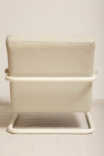 Masywny niski fotel wypoczynkowy w stylu Bauhaus na metalowej rurowej ramie obity białą/ecru skórą naturalną, projekt Jan des Bouvrie dla Gelderland, Model 4751, Holandia, lata 80. - obrazek 65