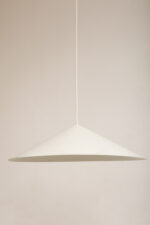 Bardzo duża (64,5 cm) biała minimalistyczna metalowa skandynawska jednopunktowa lampa wisząca, projekt Claus Bonderup i Torsten Thorup dla firmy Focus, Dania, lata 70/80. - obrazek 15