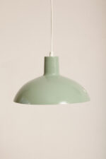 Jasnozielona metalowa jednopunktowa lampa wisząca/sufitowa  w kształcie kopuły, Polska, lata 80. - obrazek 16