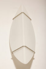 Bardzo duża (70 cm) dwupunktowa lampa ścienna/kinkiet w kształcie półksiężyca ze szklanym matowym mlecznobiałym dwuwarstwowym kloszem, Metal-Lux, Włochy, około 2000 roku - obrazek 20