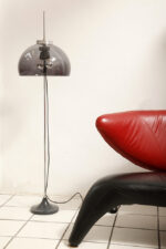 Dwupunktowa filigranowa lampa podłogowa z regulowaną wysokością jasnoszarego klosza z lekkiego półprzepuszczalnego tworzywa/akrylu i metalową grafitową podstawą, Space Age, Gepo, Holandia, lata 70. - obrazek 20