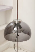 Dwupunktowa filigranowa lampa podłogowa z regulowaną wysokością jasnoszarego klosza z lekkiego półprzepuszczalnego tworzywa/akrylu i metalową grafitową podstawą, Space Age, Gepo, Holandia, lata 70. - obrazek 21