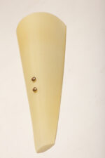 Duża (42 cm)smukła lampa ścienna/kinkiet ze szklanym dwuwarstwowym  jasnożółtym matowym kloszem osadzonym na metalowej oprawie, Steinhauer, Holandia, po 2000 roku - obrazek 22