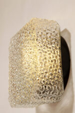 Szklany masywny fakturowy przeźroczysto lodowy kwadratowy jednopunktowy kinkiet/lampa ścienna z czarnym uchwytem z tworzywa, RZB (Rudolf Zimmermann Bamberg) Leuchten, Niemcy, lata 70. - obrazek 28