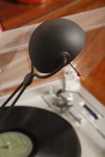 Czarna matowa jednopunktowa metalowa lampa biurkowa "Meridiana" z ruchomym ramieniem i kloszem, projekt Paolo Piva dla Stefano Cevoli, Włochy, wzór z 1983 roku - obrazek 28