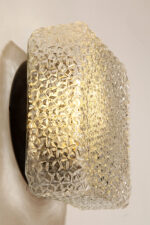 Szklany masywny fakturowy przeźroczysto lodowy kwadratowy jednopunktowy kinkiet/lampa ścienna z czarnym uchwytem z tworzywa, RZB (Rudolf Zimmermann Bamberg) Leuchten, Niemcy, lata 70. - obrazek 30