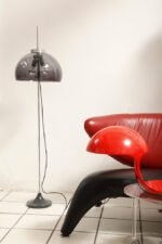 Dwupunktowa filigranowa lampa podłogowa z regulowaną wysokością jasnoszarego klosza z lekkiego półprzepuszczalnego tworzywa/akrylu i metalową grafitową podstawą, Space Age, Gepo, Holandia, lata 70. - obrazek 34