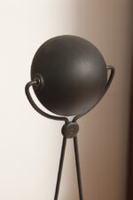 Czarna matowa jednopunktowa metalowa lampa biurkowa "Meridiana" z ruchomym ramieniem i kloszem, projekt Paolo Piva dla Stefano Cevoli, Włochy, wzór z 1983 roku - obrazek 34