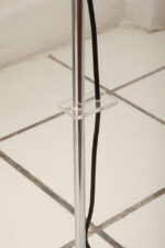 Dwupunktowa filigranowa lampa podłogowa z regulowaną wysokością jasnoszarego klosza z lekkiego półprzepuszczalnego tworzywa/akrylu i metalową grafitową podstawą, Space Age, Gepo, Holandia, lata 70. - obrazek 40