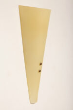 Duża (42 cm)smukła lampa ścienna/kinkiet ze szklanym dwuwarstwowym  jasnożółtym matowym kloszem osadzonym na metalowej oprawie, Steinhauer, Holandia, po 2000 roku - obrazek 10