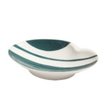 Morsko/zielono-biała porcelanowa ręcznie malowana popielniczka/paterka, Polish New Look, Zakłady Porcelany Stołowej Chodzież, Polska, lata 60.