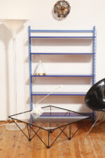 Biała jednopunktowa geometryczna plastikowo-metalowo-drewniana lampa biurkowa w stylu Memphis firmy Woja Holland, Holandia, lata 80. - obrazek 11