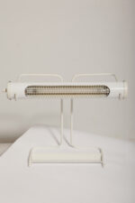 Biała duża jednopunktowa metalowa industrialna lampa biurkowa ze zdejmowanym kloszem z jarzeniówką, Woja Holland, Holandia, lata 80. - obrazek 11