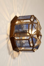 Szklany jednopunktowy witrażowy ręcznie wykonany kinkiet/plafon/lampa ścienna na miedzianej konstrukcji, Hiszpania, 2003 rok - obrazek 17