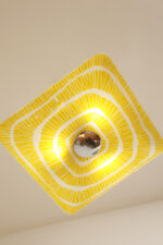 Żółta kwadratowa szklana trzypunktowa lampa sufitowa „Parasolka” z geometrycznym wzorem, Napako, Czechosłowacja, lata 60. - obrazek 19