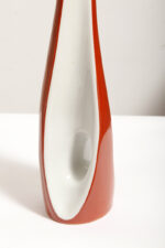 Porcelanowy brązowo-biały wazon "Kręcony" na pojedynczy kwiatek, ręcznie malowanym z ażurowym prześwitem, Polish New Look, Zakłady Porcelany Stołowej Ćmielów, lata 60. - obrazek 20