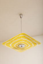 Żółta kwadratowa szklana trzypunktowa lampa sufitowa „Parasolka” z geometrycznym wzorem, Napako, Czechosłowacja, lata 60. - obrazek 2