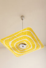 Żółta kwadratowa szklana trzypunktowa lampa sufitowa „Parasolka” z geometrycznym wzorem, Napako, Czechosłowacja, lata 60. - obrazek 21