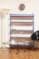 Biała jednopunktowa geometryczna plastikowo-metalowo-drewniana lampa biurkowa w stylu Memphis firmy Woja Holland, Holandia, lata 80. - obrazek 23