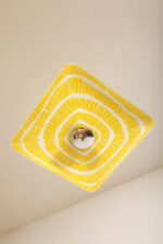 Żółta kwadratowa szklana trzypunktowa lampa sufitowa „Parasolka” z geometrycznym wzorem, Napako, Czechosłowacja, lata 60. - obrazek 27