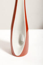 Porcelanowy brązowo-biały wazon "Kręcony" na pojedynczy kwiatek, ręcznie malowanym z ażurowym prześwitem, Polish New Look, Zakłady Porcelany Stołowej Ćmielów, lata 60. - obrazek 28