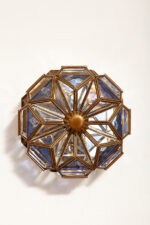 Szklany jednopunktowy witrażowy ręcznie wykonany kinkiet/plafon/lampa ścienna na miedzianej konstrukcji, Hiszpania, 2003 rok - obrazek 5