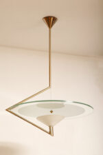 Duża lampa sufitowa "Olympia 2731" z okrągłym masywnym szklanym kloszem w kształcie koła zawieszonym na stalowej złotej konstrukcji, projekt Daniel Puppa dla Fontana Arte/Mediolan, Włochy, wzór z 1984 roku - obrazek 33