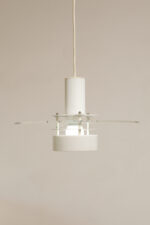 Metalowa jednopunktowa biała lampa wisząca/sufitowa z przeźroczystym okręgiem z pleksiglasu, HORN, typ 740, Dania, lata 70/80. - obrazek 5