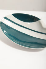 Morsko/zielono-biała porcelanowa ręcznie malowana popielniczka/paterka, Polish New Look, Zakłady Porcelany Stołowej Chodzież, Polska, lata 60. - obrazek 4