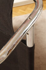 Niski i szeroki fotel "Borkum" z poduchą i podłokietnikami z żółtego weluru osadzonych na metalowej chromowanej konstrukcji, projekt Johan Bertil Häggström, Ikea, Szwecja, wzór z 1978 roku - obrazek 46