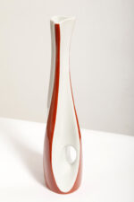 Porcelanowy brązowo-biały wazon "Kręcony" na pojedynczy kwiatek, ręcznie malowanym z ażurowym prześwitem, Polish New Look, Zakłady Porcelany Stołowej Ćmielów, lata 60. - obrazek 5