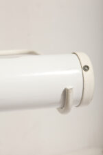 Biała duża jednopunktowa metalowa industrialna lampa biurkowa ze zdejmowanym kloszem z jarzeniówką, Woja Holland, Holandia, lata 80. - obrazek 51