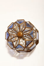 Szklany jednopunktowy witrażowy ręcznie wykonany kinkiet/plafon/lampa ścienna na miedzianej konstrukcji, Hiszpania, 2003 rok - obrazek 10