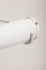 Biała duża jednopunktowa metalowa industrialna lampa biurkowa ze zdejmowanym kloszem z jarzeniówką, Woja Holland, Holandia, lata 80. - obrazek 76