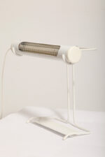 Biała duża jednopunktowa metalowa industrialna lampa biurkowa ze zdejmowanym kloszem z jarzeniówką, Woja Holland, Holandia, lata 80. - obrazek 9