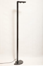 Smukła wysoka metalowa minimalistyczna, jednopunktowa, świecąca do góry postmodernistyczna cała czarna lampa podłogowa ze ściemniaczem "Ignazio", Gianfranco Frattini dla Luci illuminazione (Lucitalia), Włochy, wzór z 1979 roku - obrazek 26