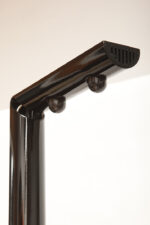 Smukła wysoka metalowa minimalistyczna, jednopunktowa, świecąca do góry postmodernistyczna cała czarna lampa podłogowa ze ściemniaczem "Ignazio", Gianfranco Frattini dla Luci illuminazione (Lucitalia), Włochy, wzór z 1979 roku - obrazek 36