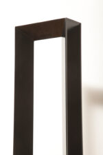 Minimalistyczna czarna postmodernistyczna metalowa ażurowa jednopunktowa duża wysoka lampa podłogowa typu Uplighter (świecąca do góry) ze ściemniaczem (regulacją natężenie światła), Włochy, lata 80. - obrazek 47