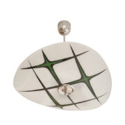 Mlecznobiała szklana asymetryczna trzypunktowa lampa sufitowa „Parasolka” z zielonym ręcznie malowanym geometrycznym wzorem, Napako, Czechosłowacja, lata 60.