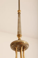 Delikatny pięciopunktowy metalowy żyrandol/lampa sufitowa w kolorze starego złota  ze szklanymi mlecznobiałymi fakturowymi kloszami, Mid Century Modern, Włochy, lata 60. - obrazek 44