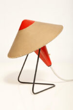 Metalowa minimalistyczna czerwono-czarna jednopunktowa lampa biurkowa/nocna/ścienna "Chińska" z ruchomym klosze w kształcie chińskiego kapelusza, Helena Frantová dla Kolo, Czechosłowacja, wzór z 1953 roku - obrazek 9