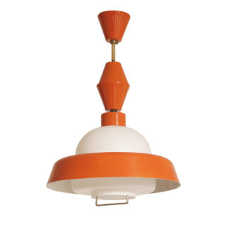 Metalowa jednopunktowa pomarańczowa lampa wisząca/sufitowa z mlecznobiałym szklanym kloszem i możliwością regulacji długości zwisu, Czechosłowacja, lata 60.