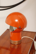 Pomarańczowa jednopunktowa metalowa lampa biurkowa/kinkiet "Pac-Man"/"Kosmonauta", projekt Pavel Grus dla Kamenický Šenov, Czechosłowacja lata 60. - obrazek 15