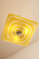 Żółto-biała kwadratowa szklana trzypunktowa lampa sufitowa „Parasolka” z geometrycznym wzorem, Napako, Czechosłowacja, lata 60. - obrazek 13