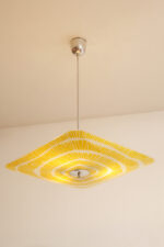 Żółto-biała kwadratowa szklana trzypunktowa lampa sufitowa „Parasolka” z geometrycznym wzorem, Napako, Czechosłowacja, lata 60. - obrazek 14