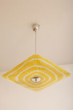 Żółto-biała kwadratowa szklana trzypunktowa lampa sufitowa „Parasolka” z geometrycznym wzorem, Napako, Czechosłowacja, lata 60. - obrazek 16
