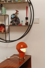 Pomarańczowa jednopunktowa metalowa lampa biurkowa/kinkiet "Pac-Man"/"Kosmonauta", projekt Pavel Grus dla Kamenický Šenov, Czechosłowacja lata 60. - obrazek 19