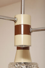 Trzypunktowa metalowa lampa sufitowa w kolorach kawy z mlekiem i brązem ze szklanymi fakturowymi kloszami, Drukov TYP TW 22/3, Czechosłowacja, lata 70. - obrazek 24