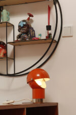 Pomarańczowa jednopunktowa metalowa lampa biurkowa/kinkiet "Pac-Man"/"Kosmonauta", projekt Pavel Grus dla Kamenický Šenov, Czechosłowacja lata 60. - obrazek 31